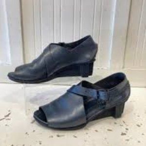 Trippen "Rushmore" Blue Metallic Gladiator Sandals - Size 40